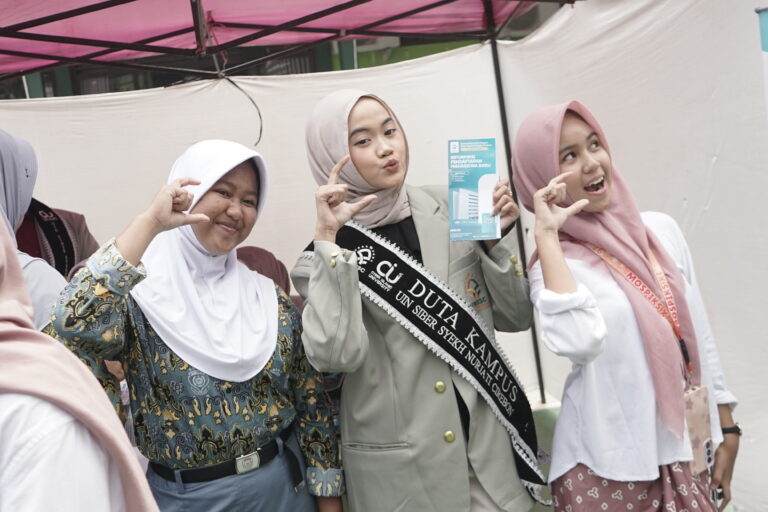 Tarik Minat Ratusan Siswa, UIN Siber Syekh Nurjati Cirebon Sukses Ramaikan Expo Kampus SMAN 1 Plumbon