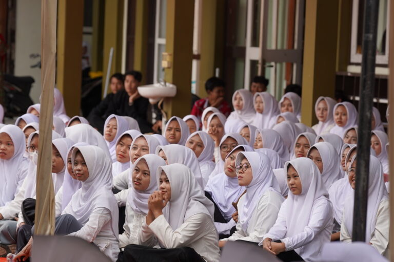 UIN Siber Syekh Nurjati Cirebon Gaungkan Kampus Inklusif dalam Expo Pendidikan di SMAN 1 Leuwimunding